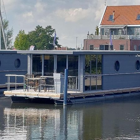 Luxury Houseboat In Volendam Marina Hotel Екстериор снимка