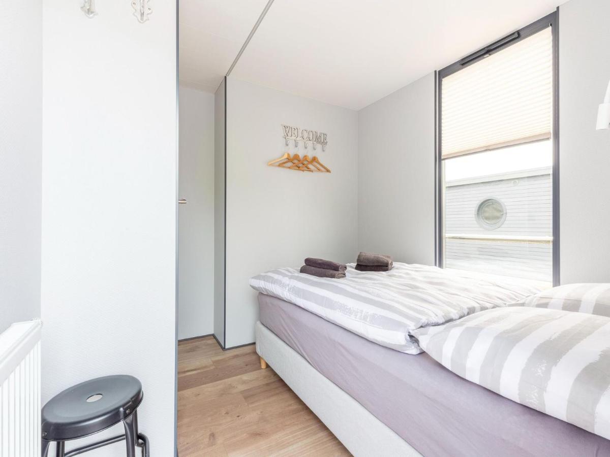 Luxury Houseboat In Volendam Marina Hotel Екстериор снимка