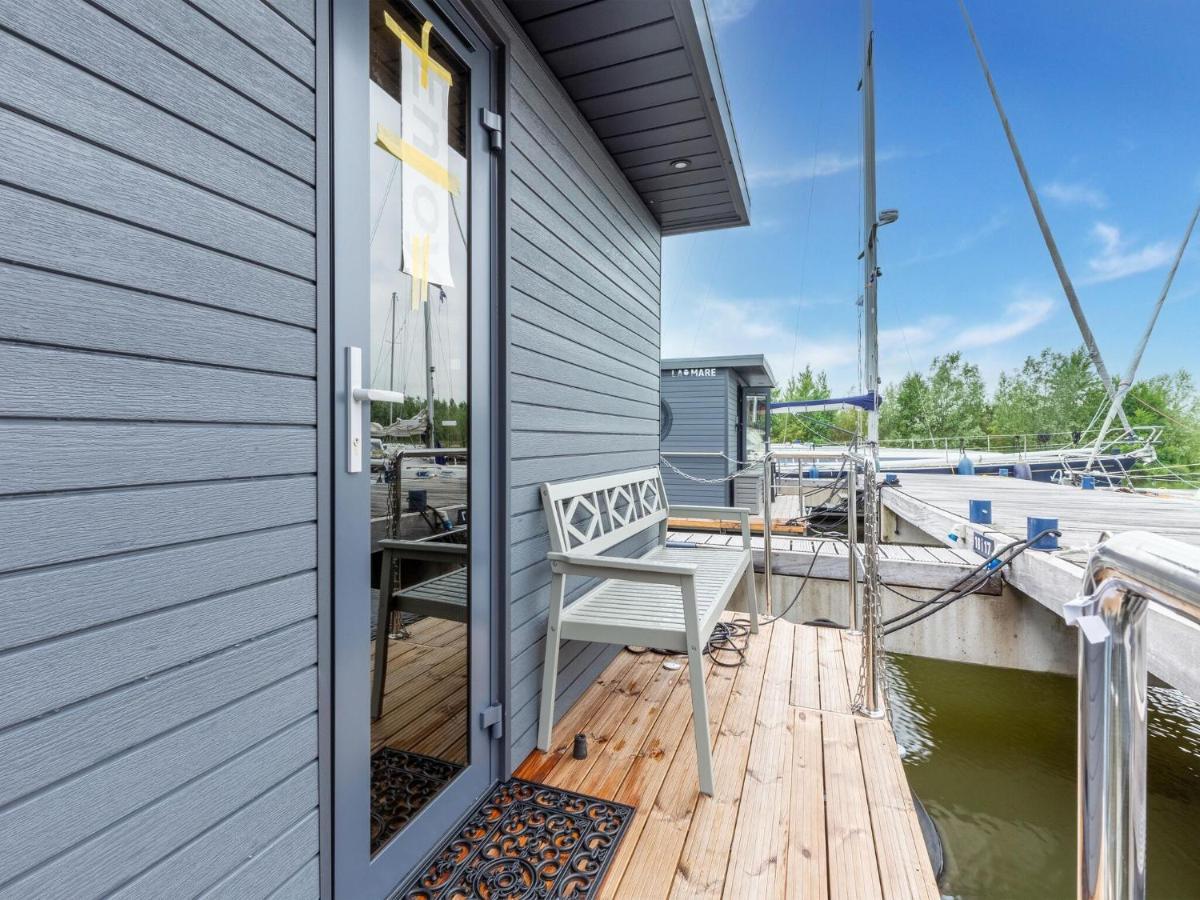 Luxury Houseboat In Volendam Marina Hotel Екстериор снимка