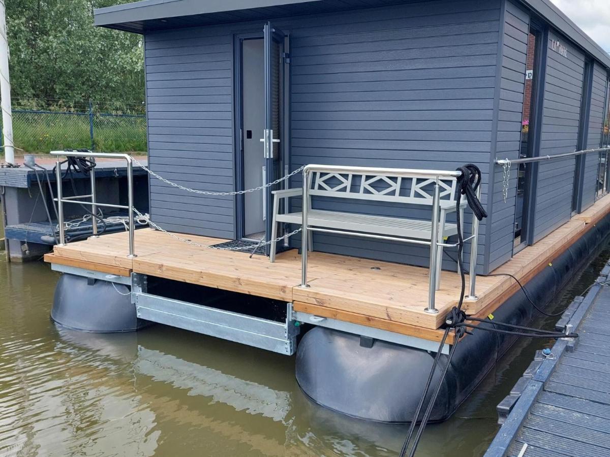 Luxury Houseboat In Volendam Marina Hotel Екстериор снимка
