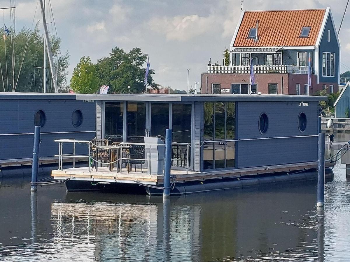 Luxury Houseboat In Volendam Marina Hotel Екстериор снимка