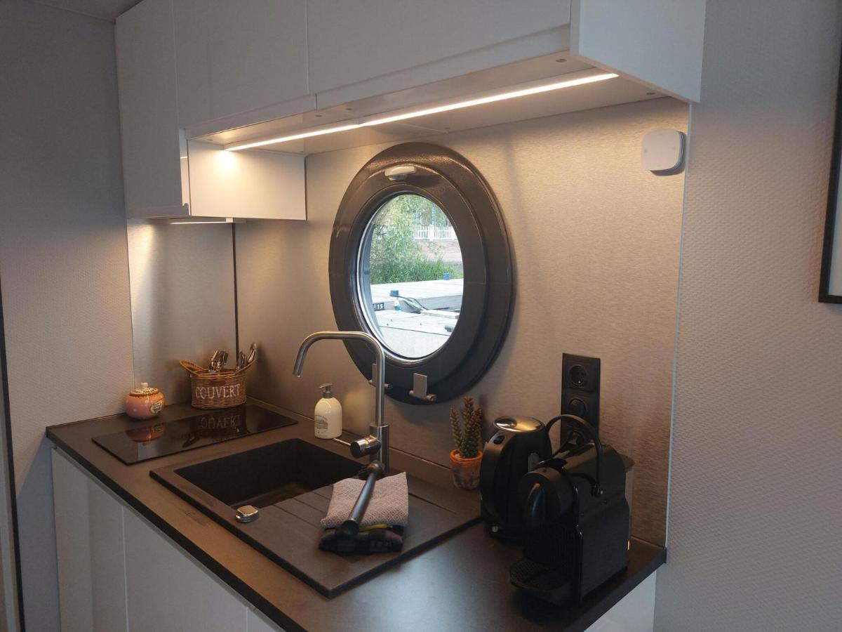 Luxury Houseboat In Volendam Marina Hotel Екстериор снимка