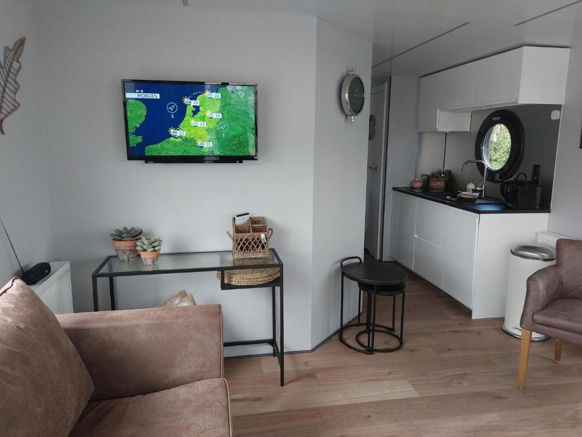 Luxury Houseboat In Volendam Marina Hotel Екстериор снимка